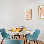 Seaside Modern Flat I @ Historical