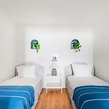 Seaside Modern Flat I @ Historical Διαμέρισμα