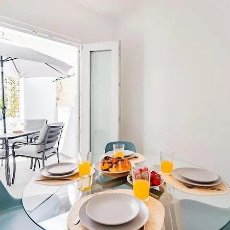 Seaside Modern Flat I @ Historical