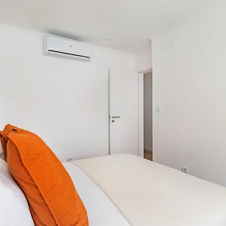 Seaside Modern Flat I @ Historical * Cascais
