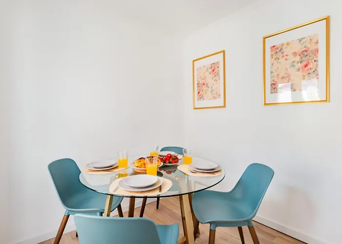 Seaside Modern Flat I @ Historical