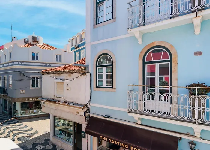 Seaside Modern Flat I @ Historical * Cascais