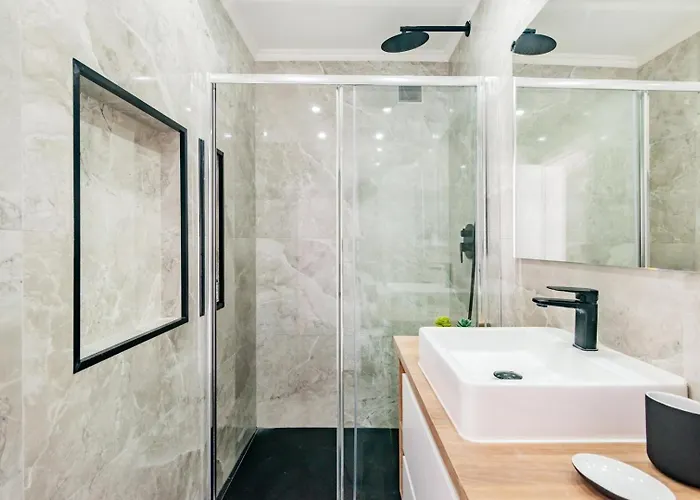 Seaside Modern Flat I @ Historical